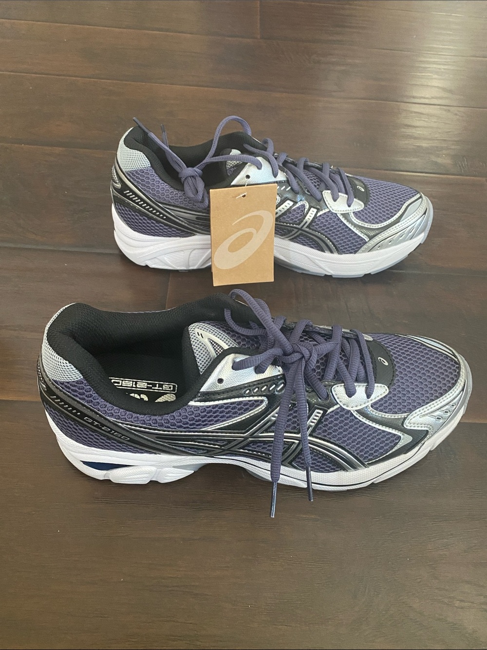 New with box Asics GT-2160 pure silver lace up sneakers men’s size 9.5, 10 & 11